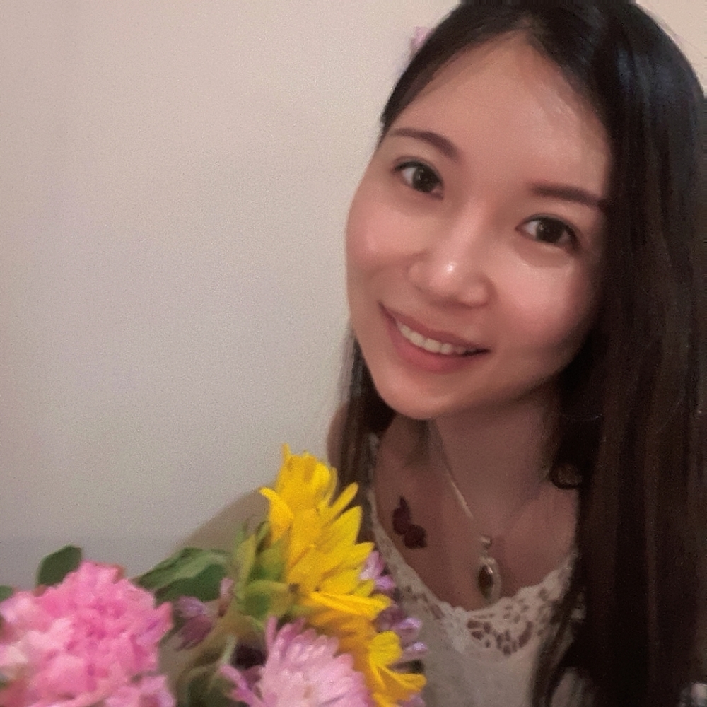 Meet your Posher, Monica